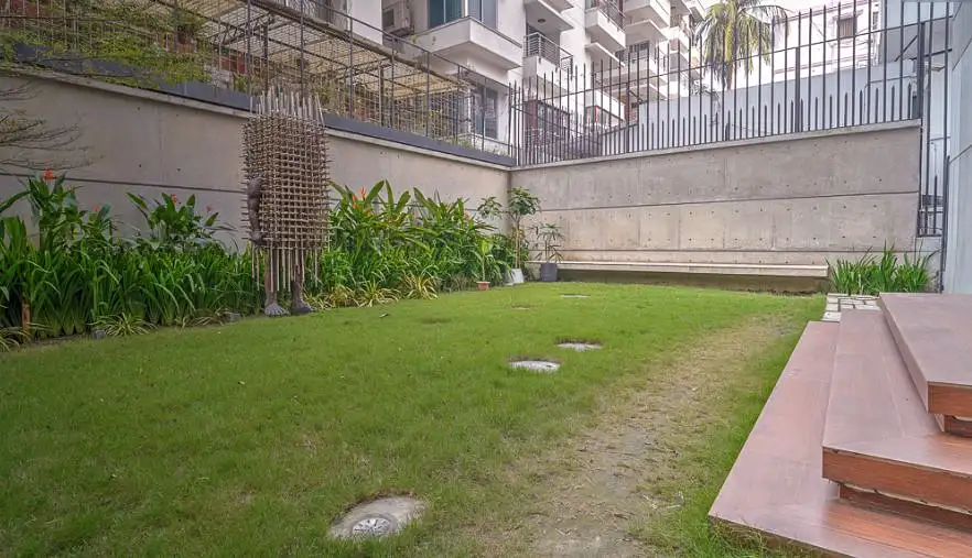 3-Bedroom Luxury Apartment for Rent in Gulshan 2, Dhaka Image 15