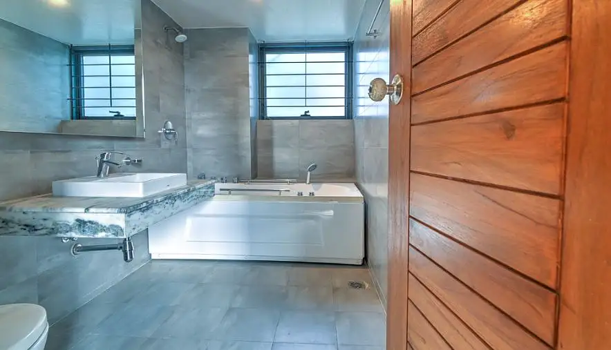 3-Bedroom Luxury Apartment for Rent in Gulshan 2, Dhaka Image 3