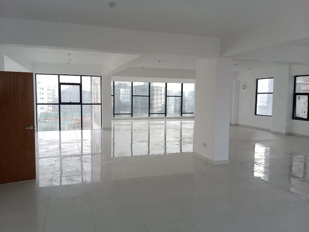 34174 SFT - 3-Bedroom Commercial Office Space for Rent in Dhaka in Cantonment - Image 2