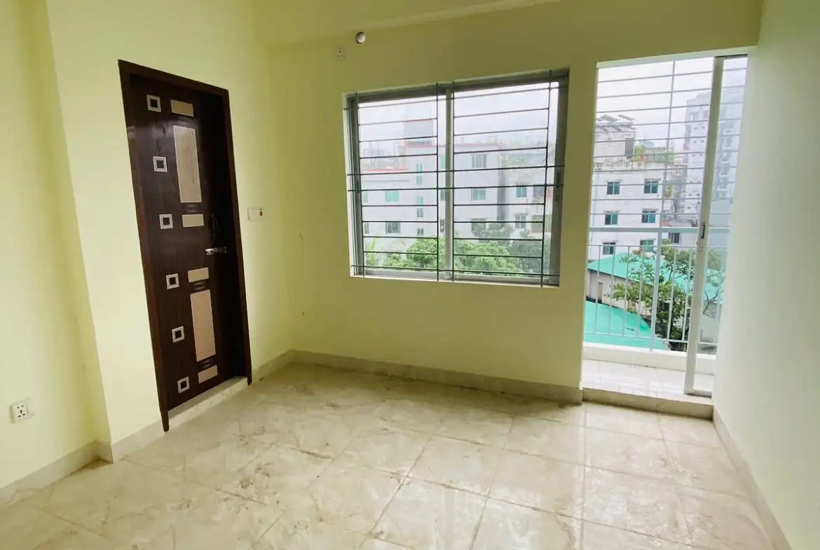 1090 Sqft Brand New Flat for Sale in Bashabo Image 2