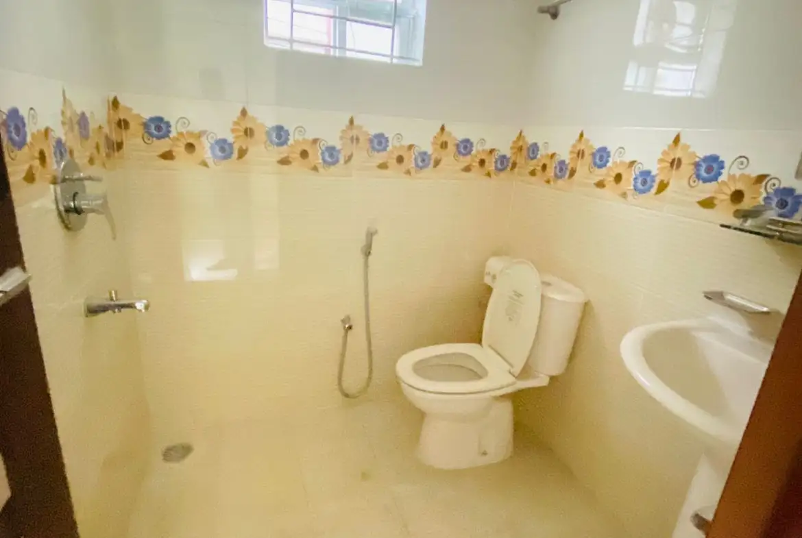 1090 Sqft Brand New Flat for Sale in Bashabo Image 1