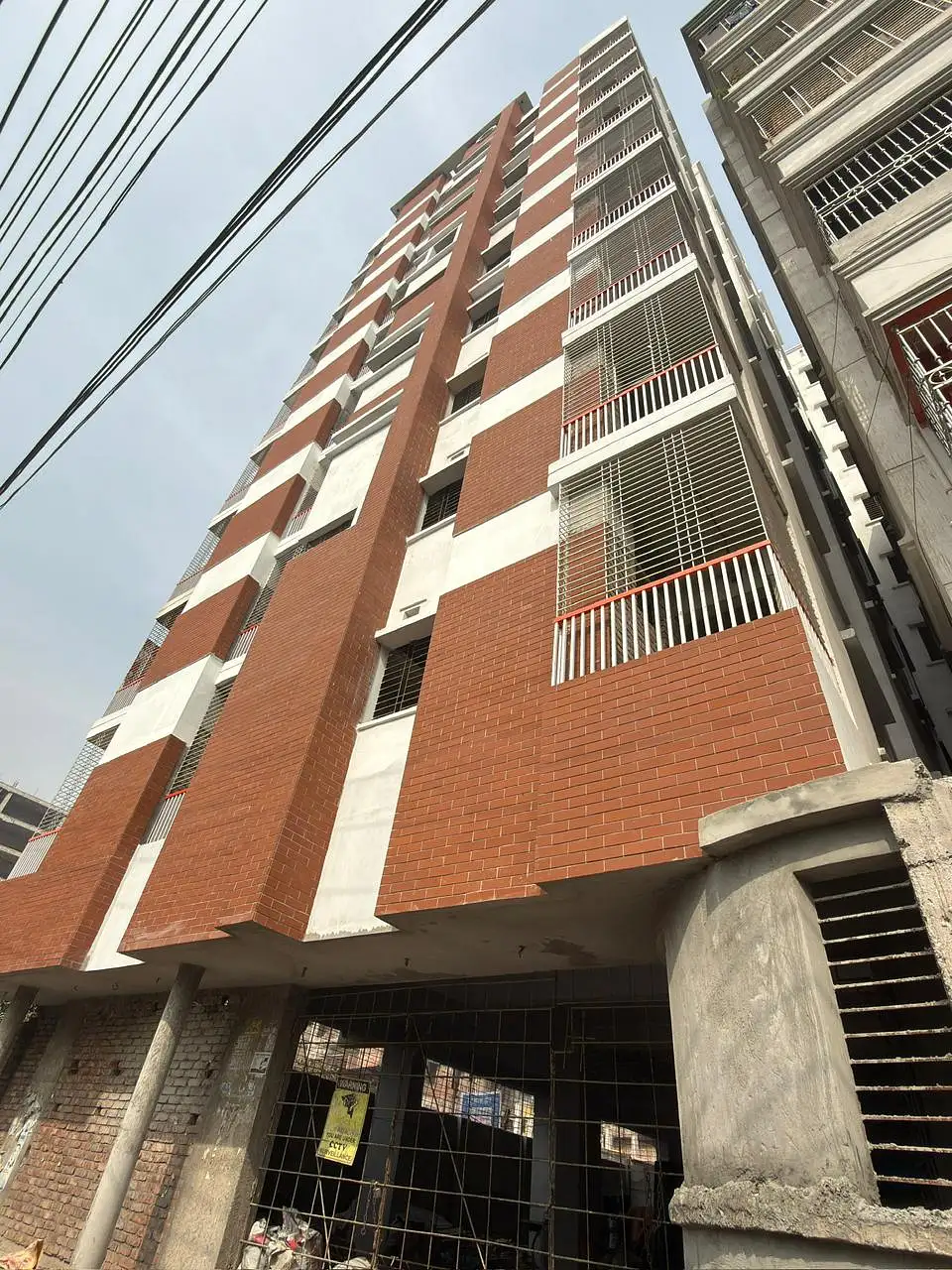 4Th floor 1100 sqft flat near Shamsul haque khan school Thumbnail Image