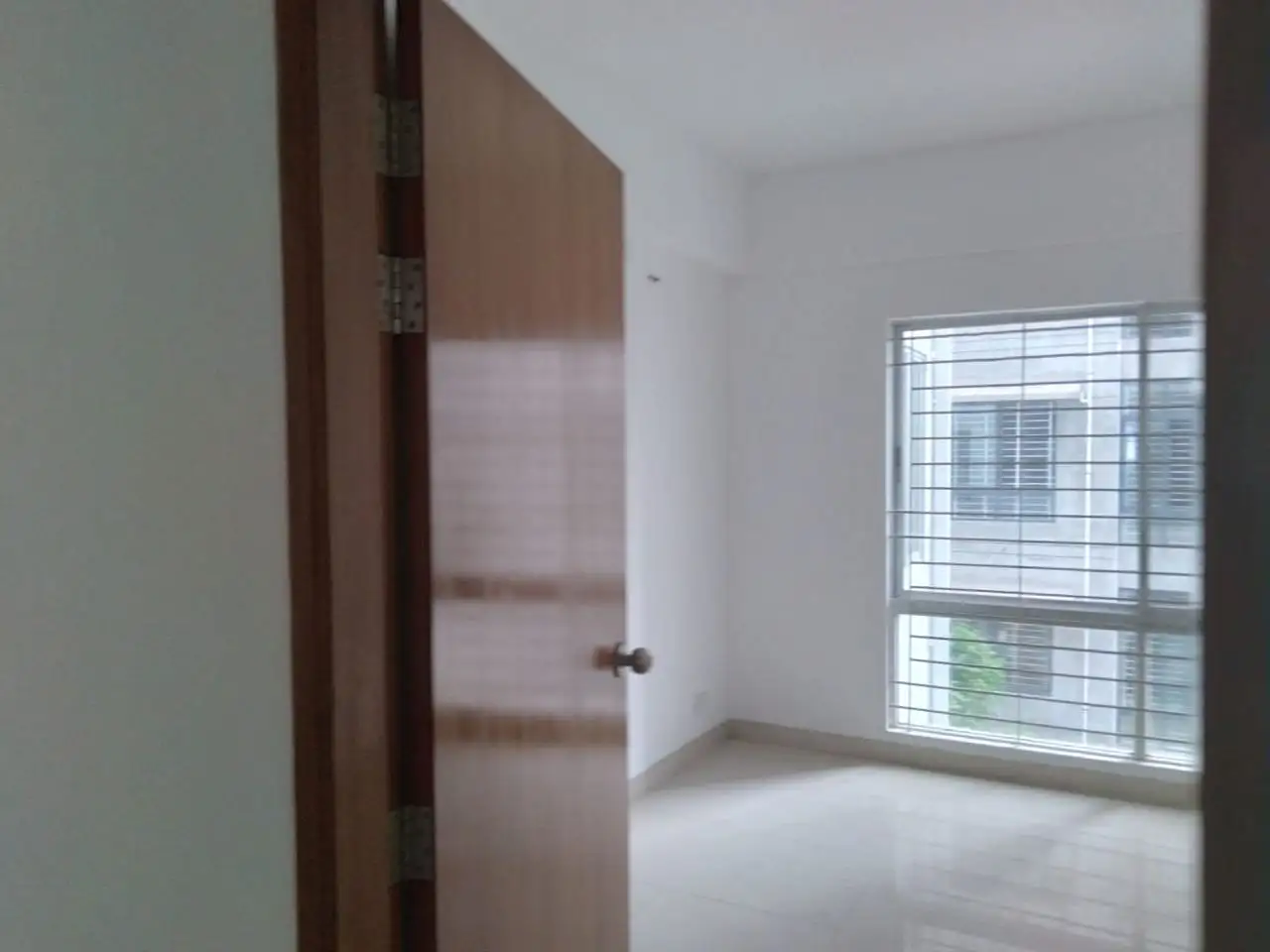 3-Bedroom 2360 SFT Luxury Apartment Sale in Bashundhara R-A Image 8