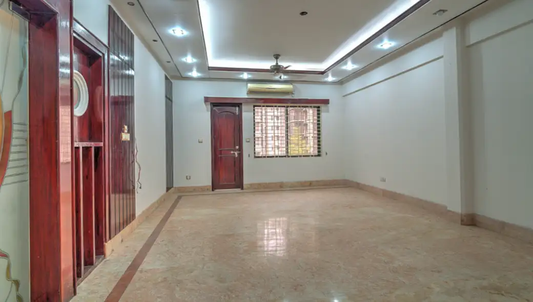4-Bedroom Luxury Apartment for Rent in Baridhara Diplomatic Zone, Dhaka Image 1