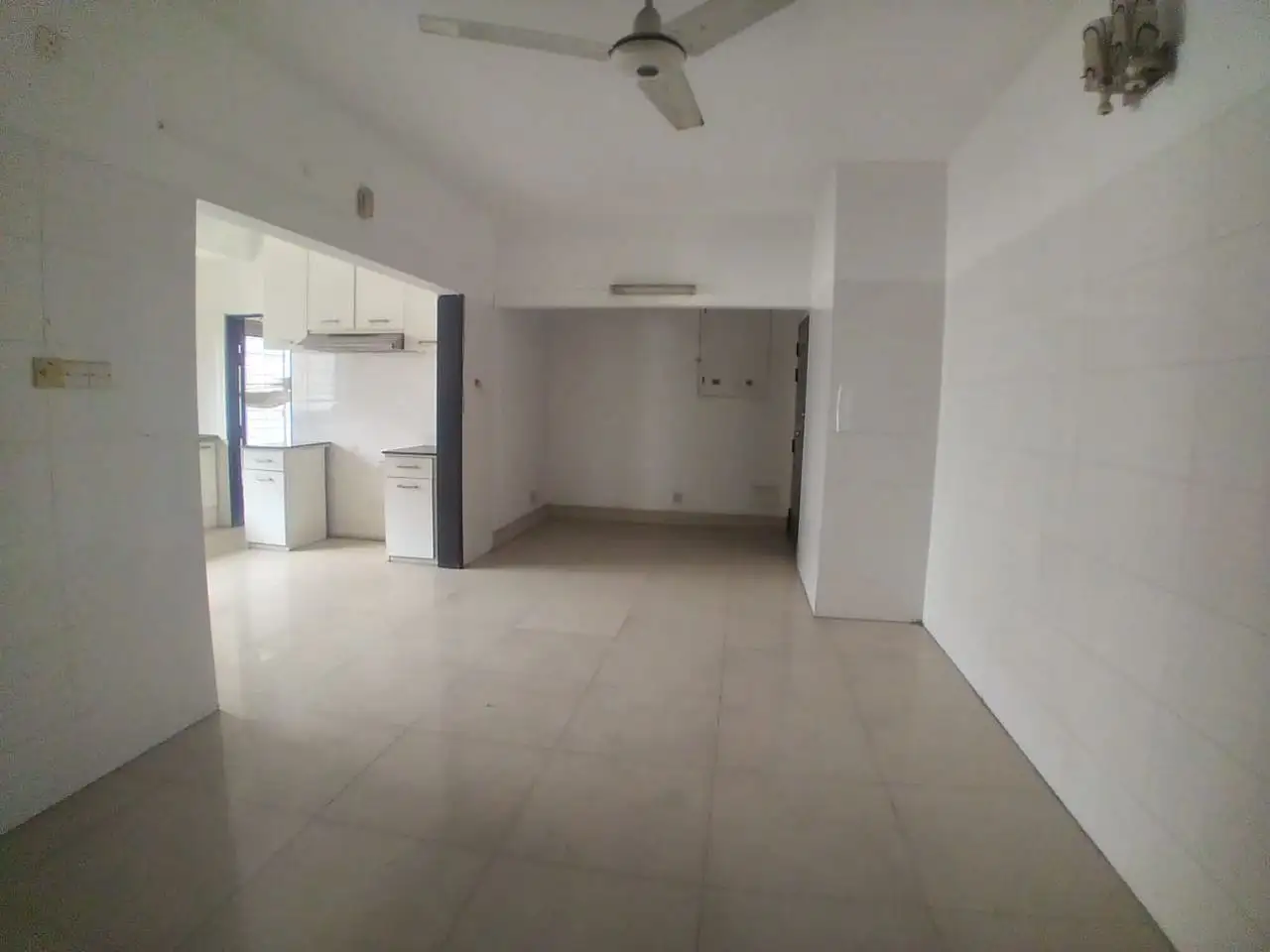 6300 SFT - 4-Bedroom Residential Apartment Rent in Dhaka in Baridhara Image 7