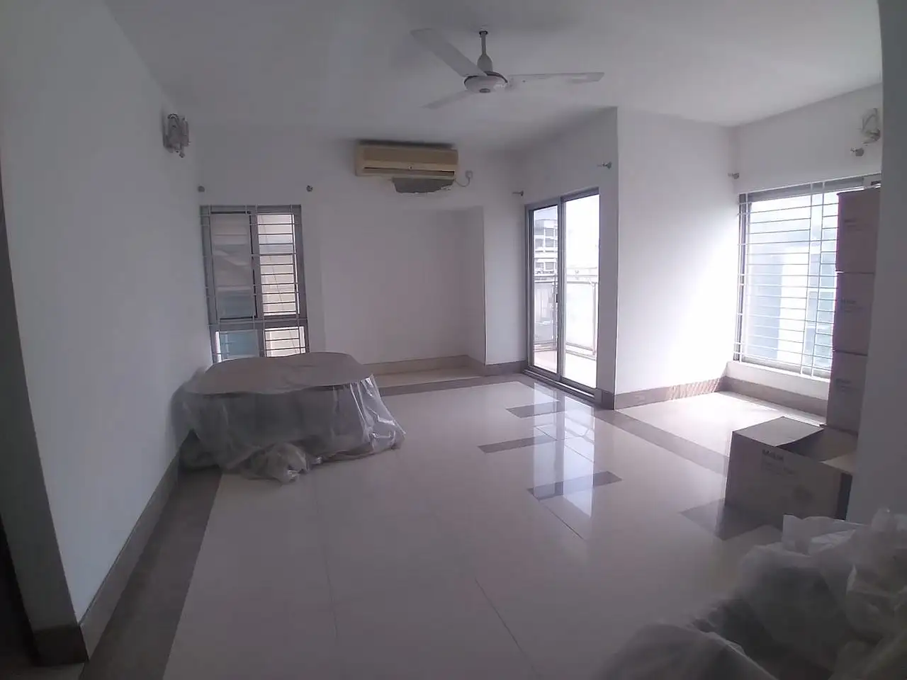 6300 SFT - 4-Bedroom Residential Apartment Rent in Dhaka in Baridhara Image 17