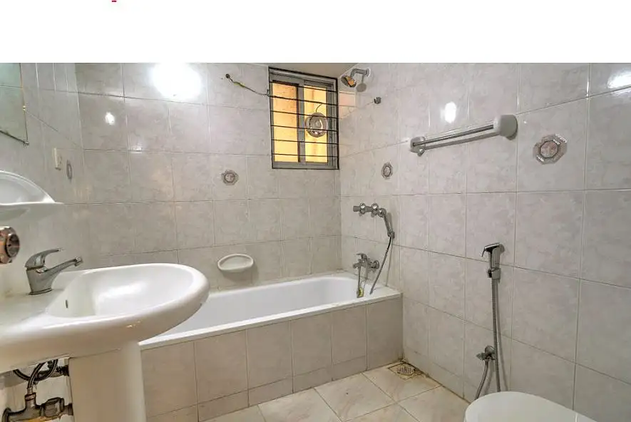 3-Bedroom Luxury Apartment for Rent in Baridhara Diplomatic Zone, Dhaka Image 4