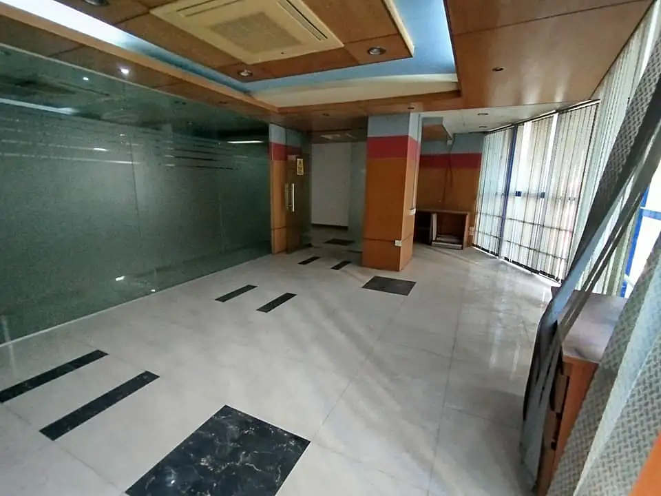 Spacious Prime Business Hub 6700 Sq ft Corporate Office Space for Rent in Dhaka, Gulshan-2 Circle - Image 2