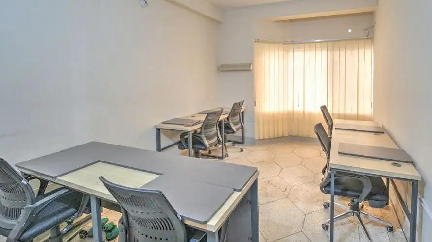 Spacious Commercial Floor for Rent in Dhaka, Baridhara DOHS - Thumbnail