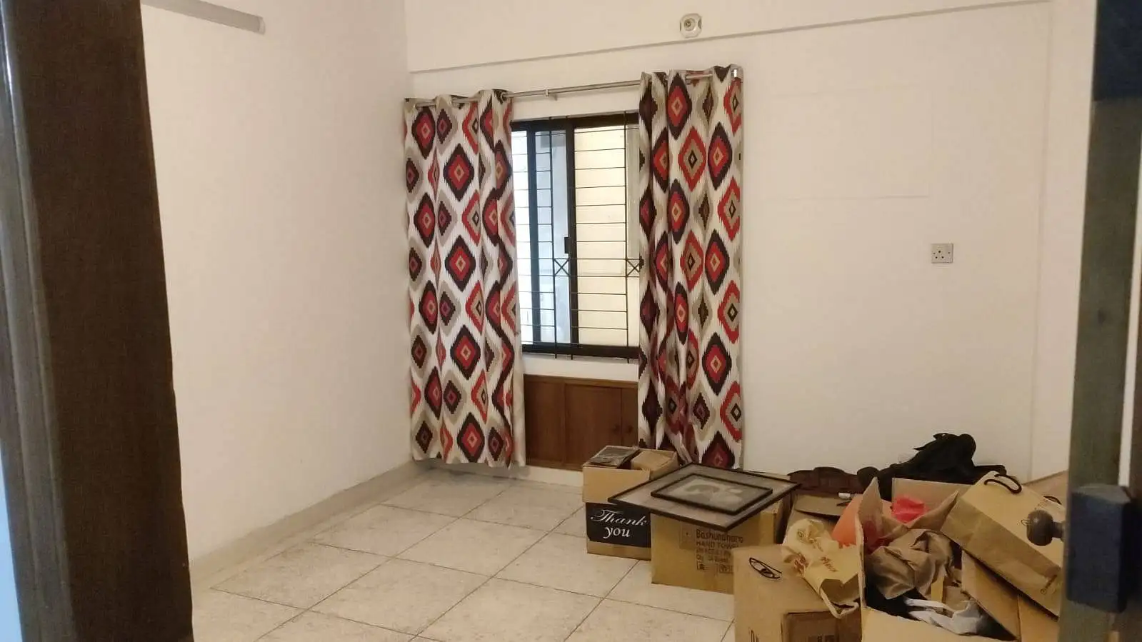 Elegant 2150 Sq ft 3-Bedroom Apartment for Rent in Dhaka, Gulshan 1 Image 1