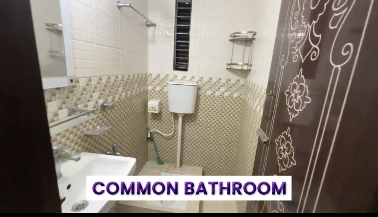 890 sqft, 2 Bedroom Flat for sale in Kathalbagan Image 5