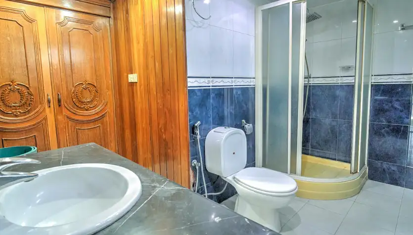 5-Bedroom Luxury Apartment for Rent in Gulshan 1, Dhaka Image 10