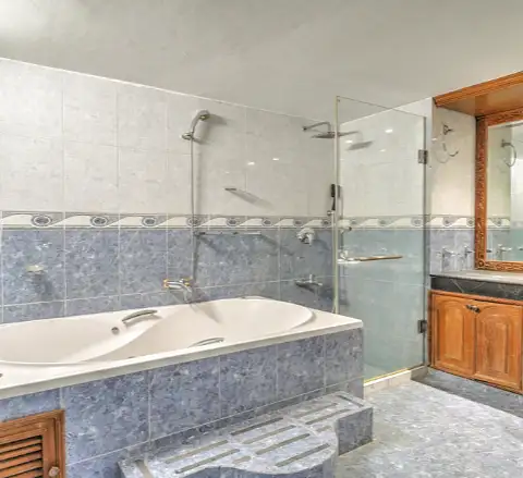5-Bedroom Luxury Apartment for Rent in Gulshan 1, Dhaka Image 4