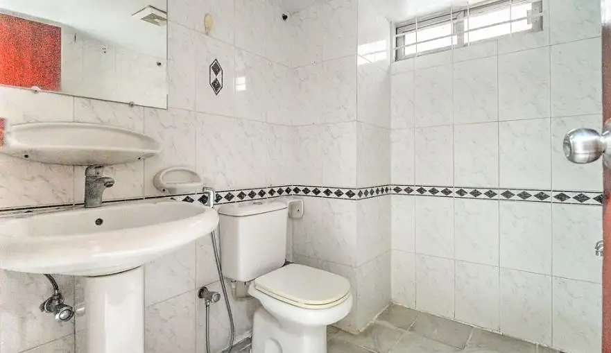 3-Bedroom Luxury Apartment for Rent in Bashundhara, Dhaka Image 6