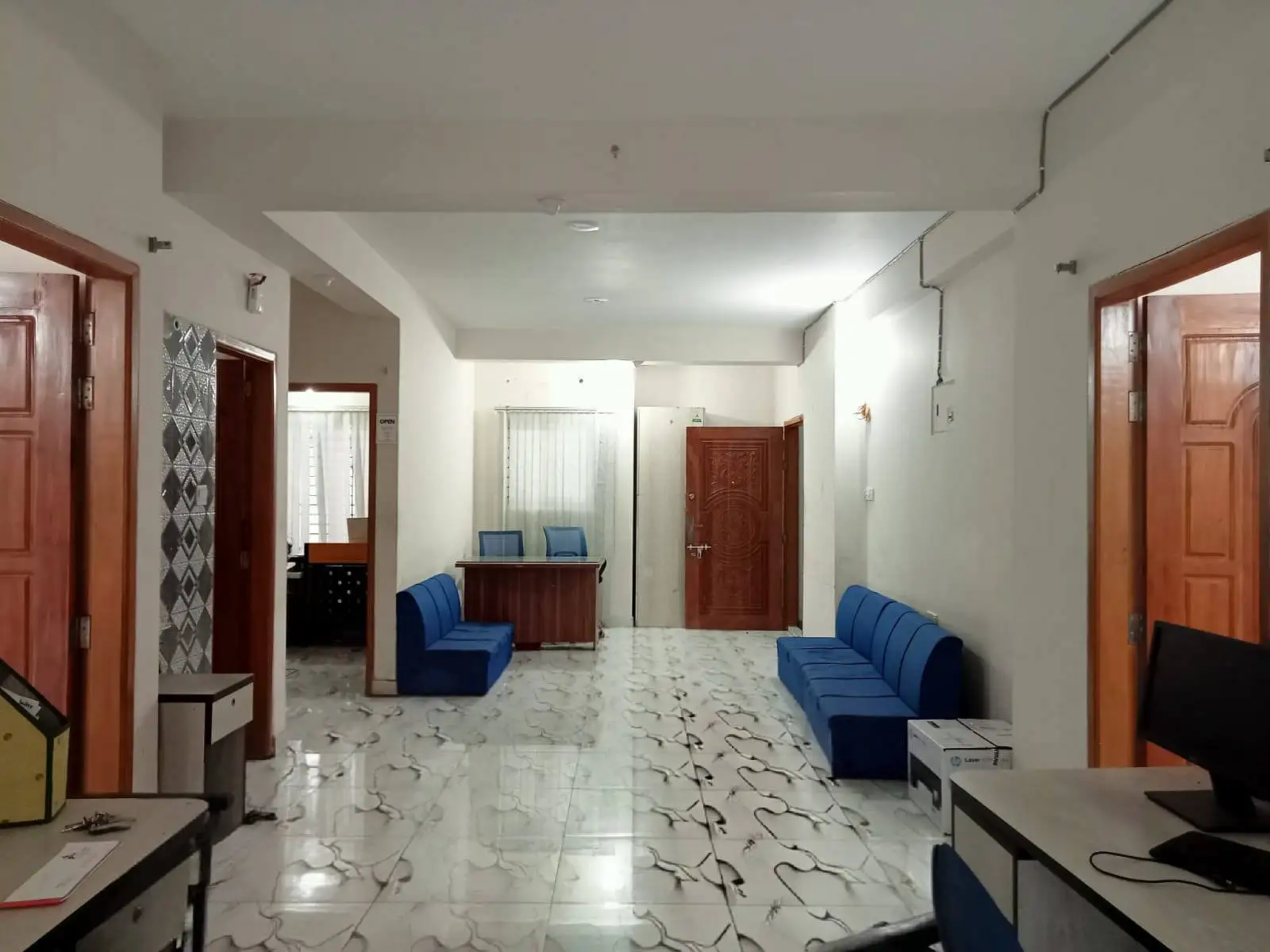 1400 SFT Commercial Office Space for Rent in Dhaka in Banani - Image 1