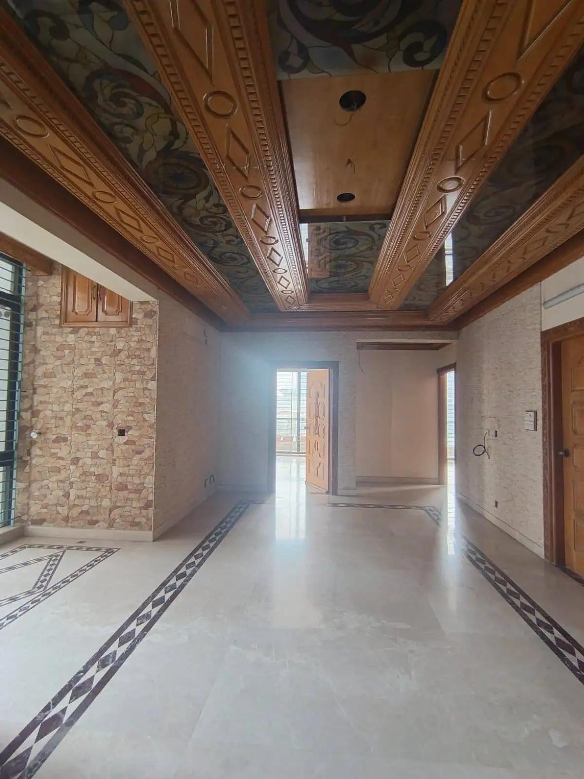 2637 SFT 3-Bedroom Apartment Sale in Dhaka in Gulshan Thumbnail Image