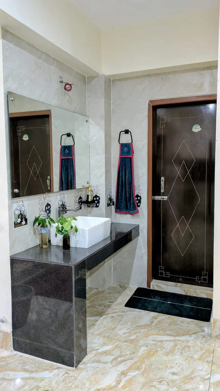 Spacious 2050 Sqft Ready Flat | Block - M, Bashundhara R/A Image 1