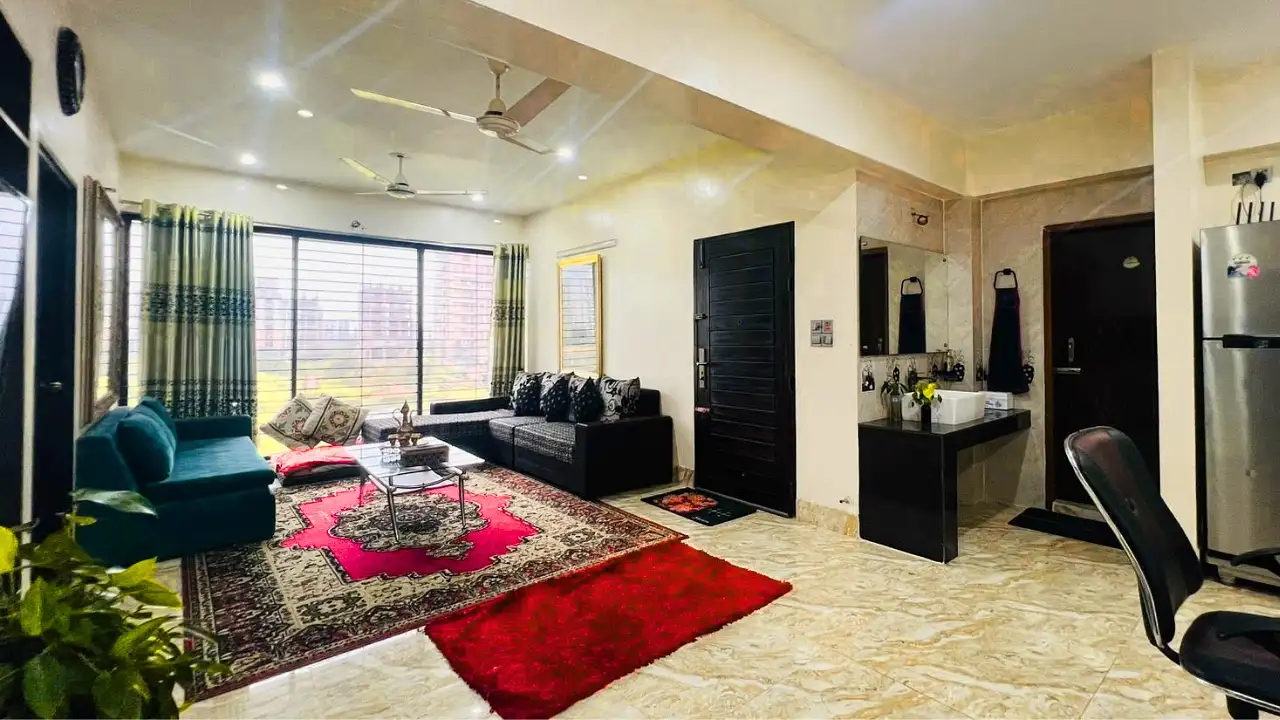 Spacious 2050 Sqft Ready Flat | Block - M, Bashundhara R/A Image 5