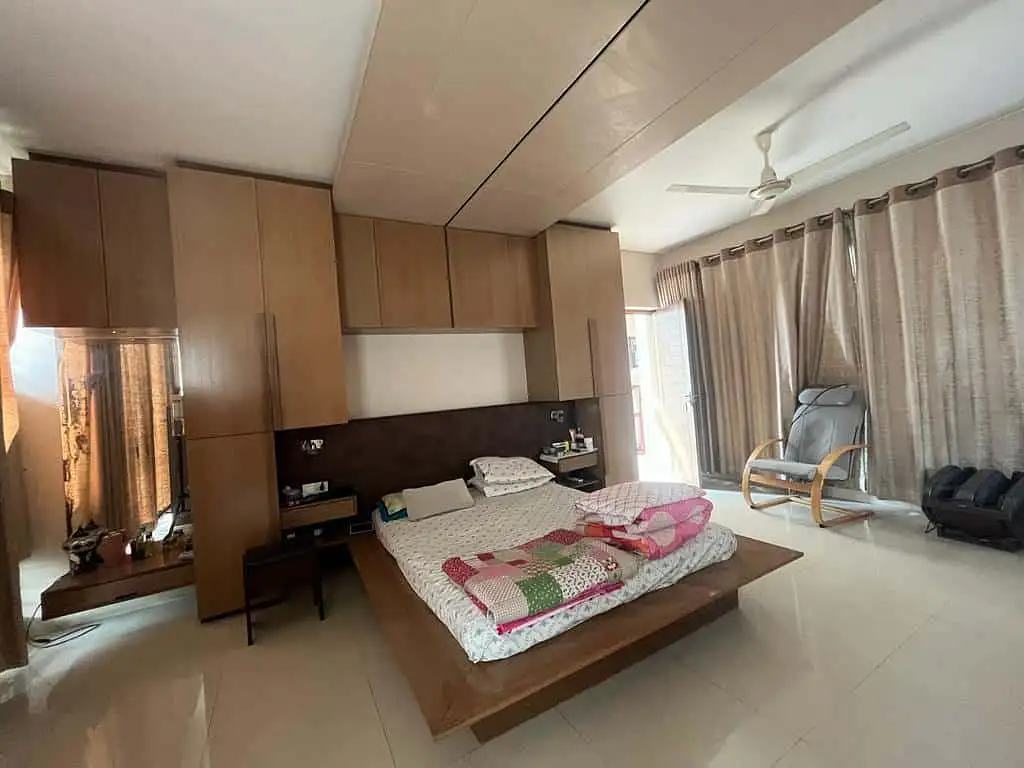 5542 SFT Luxury Duplex Flat for Sale in Dhanmondi Image 3
