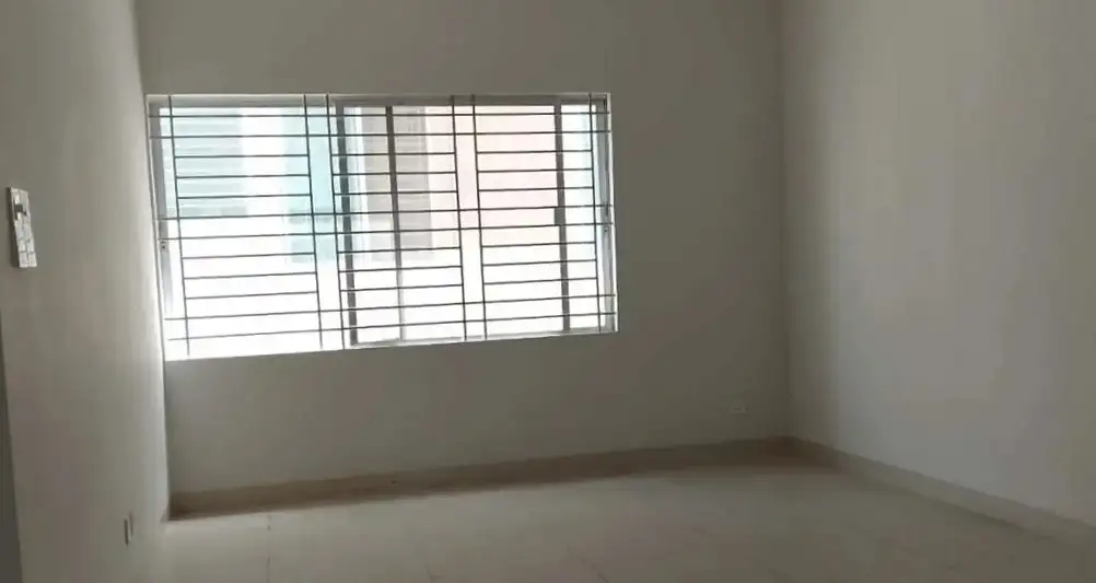 1655 SFT 3-Bedroom Apartment Sale in Dhaka in Mirpur Image 2