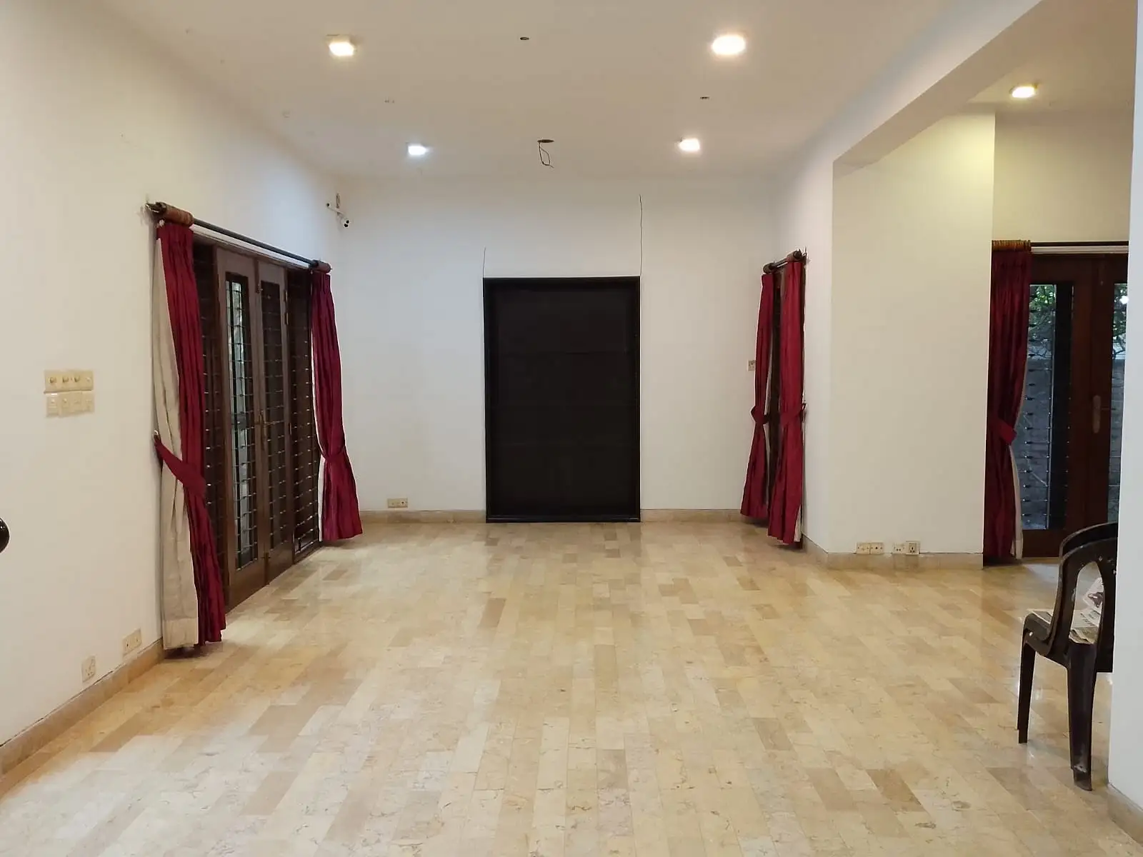 Exclusive Triplex House for Sale in Bashundhara Residential Area With 5Katha Land - Image 1