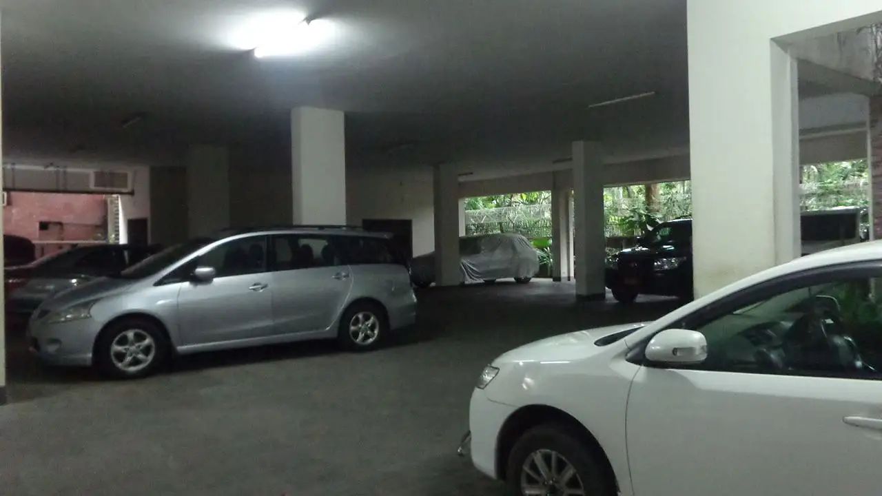 6800 SFT - 5-Bedroom Semi-Furnished Residential Apartment Rent in Dhaka in Gulshan Image 18